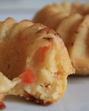 Пряные маффины с томатами, постные