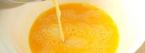 закусочные маффины с колбасой и сыром. Шаг 3