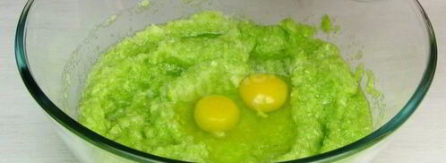 кабачковые оладьи с фаршем внутри. Шаг 2