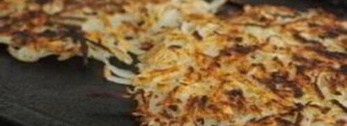 картофельные оладьи с яйцом и авокадо. Шаг 3