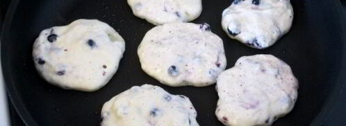 оладьи без яиц с ягодами. Шаг 10