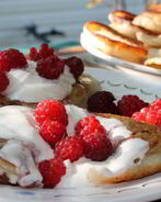 Оладьи с малиной