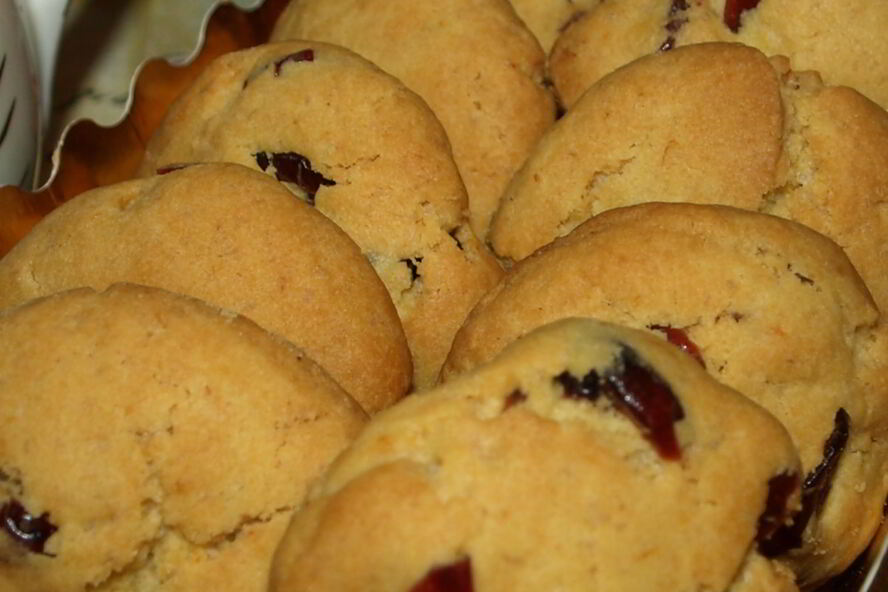 Рецепт апельсиновое печенье с вяленой клюквой