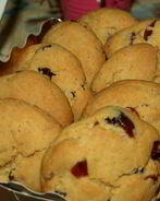 Апельсиновое печенье с вяленой клюквой