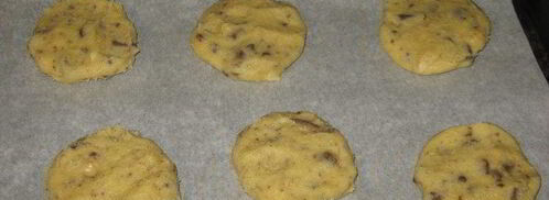 печенье с молочным шоколадом и фундуком. Шаг 5