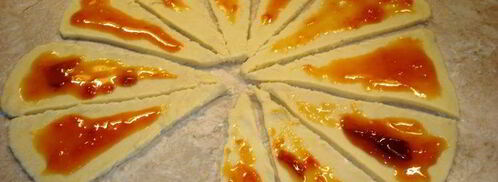 творожные рогалики с абрикосами. Шаг 3