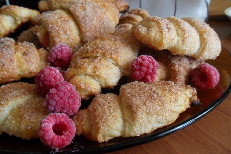 Рецепт творожные рогалики с малиной