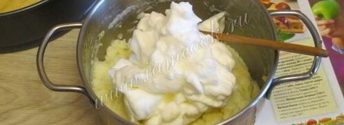 манный пирог с фруктами. Шаг 11