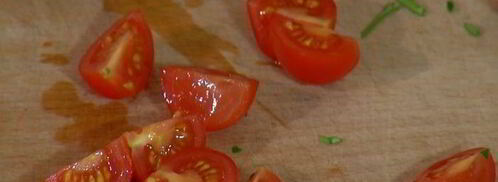 мини-киши со шпинатом, копченой рыбой и помидорами. Шаг 7