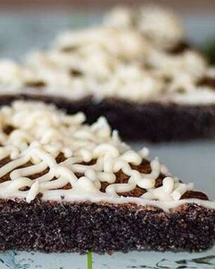 Простой маковый пирог с ванилью