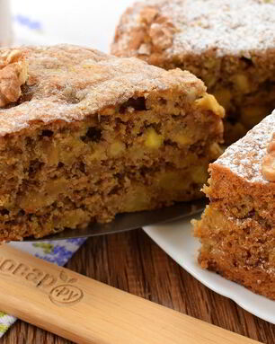 Яблочный пирог с орехами Рассвет