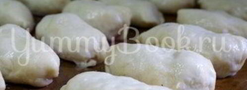 дрожжевые пирожки с вишней. Шаг 8