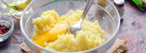 картофельные пирожки с фаршем. Шаг 6