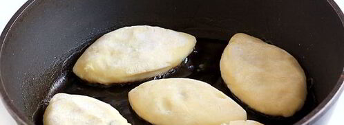 картофельные пирожки с капустой. Шаг 13