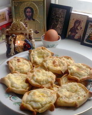 Пасхальные греческие пирожки Калицуния