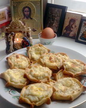 Пасхальные греческие пирожки Калицуния