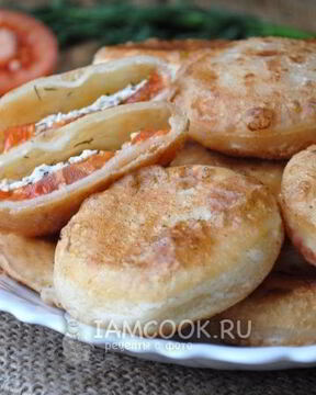 Пирожки Бомбочки с творогом и помидорами
