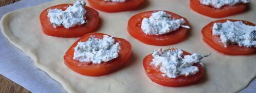 пирожки бомбочки с творогом и помидорами. Шаг 11