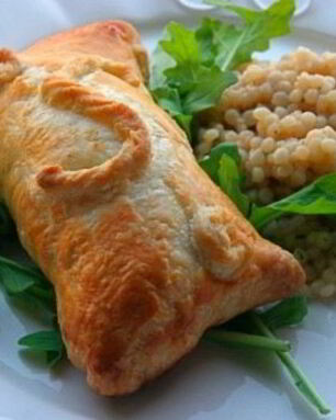 Пирожки с курицей и сыром в духовке