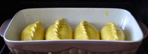 пирожки с луком и яйцом в духовке. Шаг 13