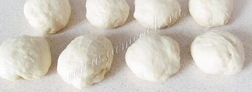 пирожки с творогом из дрожжевого теста. Шаг 9