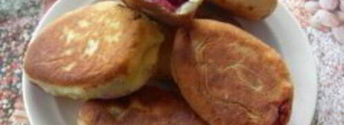 пирожки с вишней на сковороде. Шаг 8