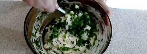 пирожки с зеленым луком и яйцом. Шаг 9