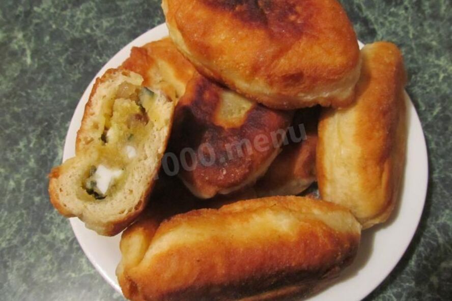 Рецепт пирожки жареные на дрожжах на сковороде