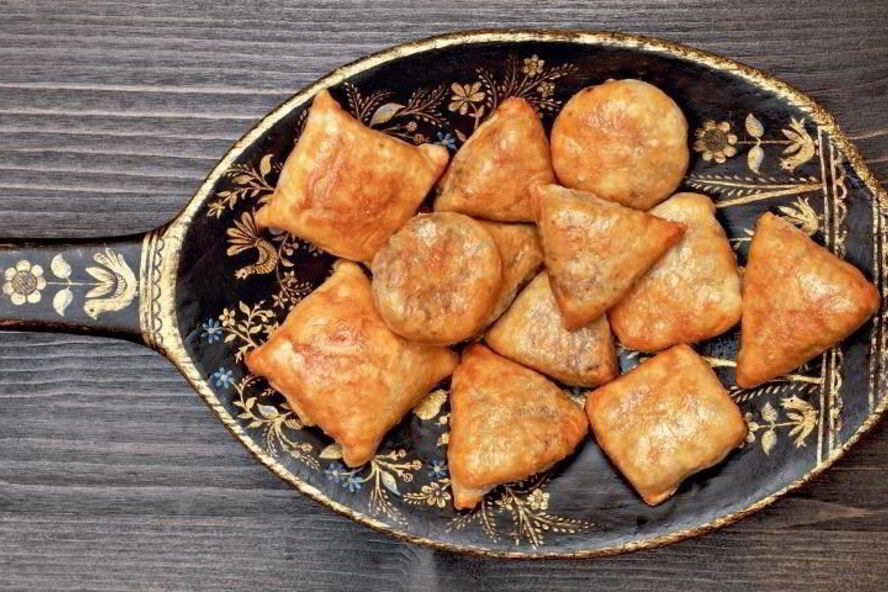 Рецепт слоеные пирожки с печенью цесарки