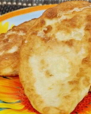 Жареные пирожки с творогом
