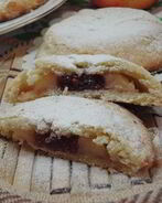 Песочные пирожные с яблоками