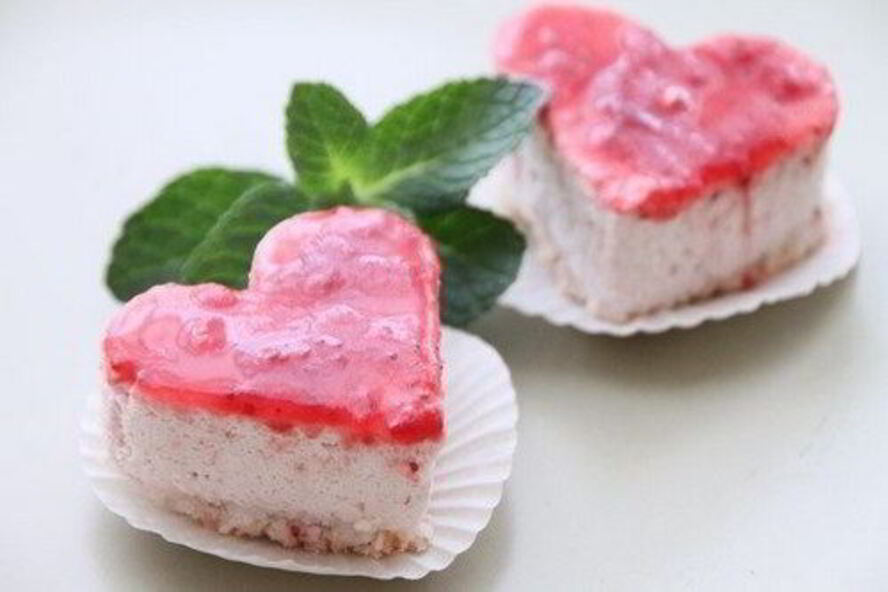 Рецепт пирожное из кокосовой стружки и клубники