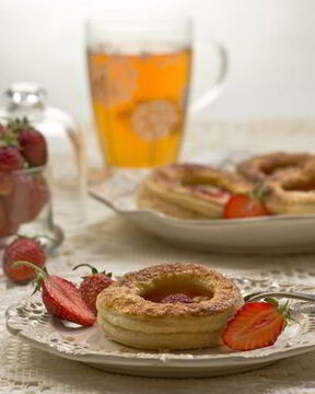 Пирожные с клубникой