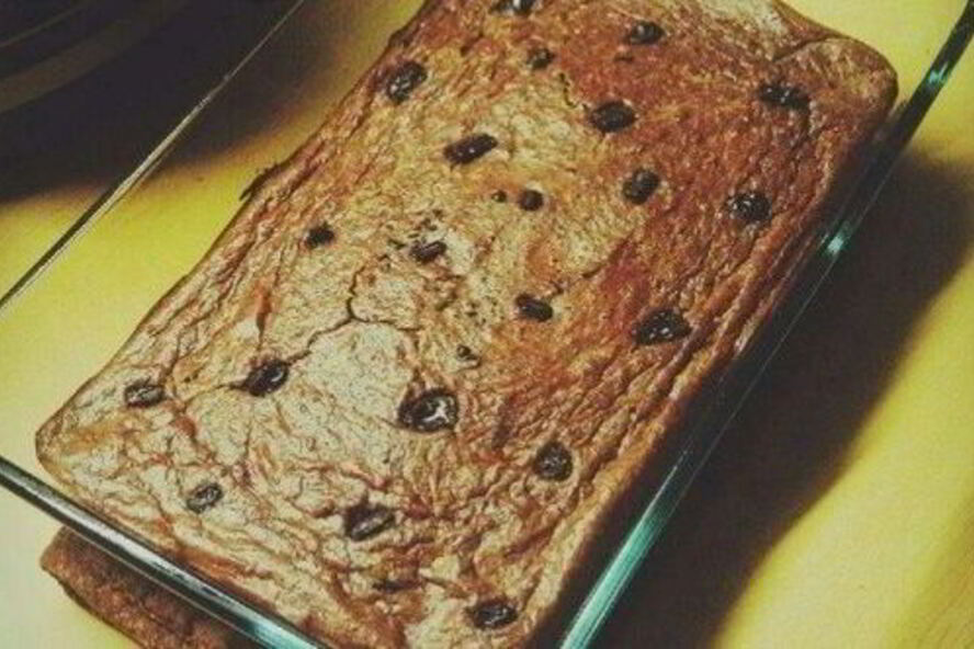 Рецепт шоколадно-творожный брауни с вишней