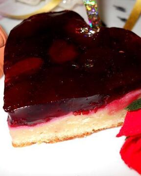 Желейное пирожное Вишневый рай