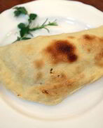 Итальянская закрытая пицца Калвазоне