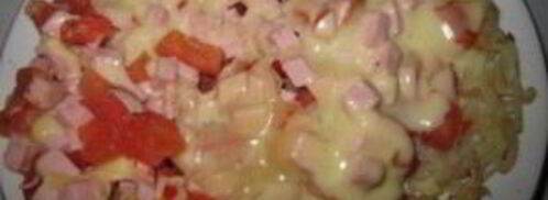 картофельная пицца с колбасой на сковороде. Шаг 8