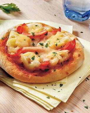 Мини-пицца с ананасом