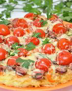 Пицца на сковороде с овощами