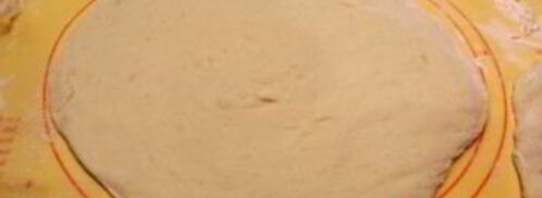 пицца с колбасой и грибами. Шаг 3