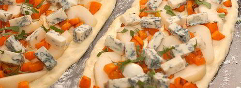 пицца с тыквой, грушей и горгонзолой. Шаг 7