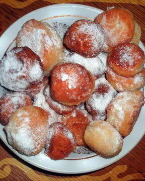 Сырные пончики