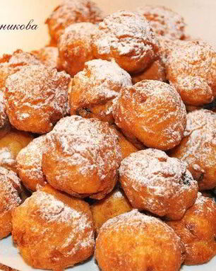 Творожные пончики с изюмом