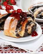 Постный маковый рулет