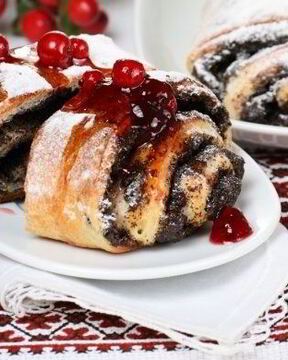 Постный маковый рулет