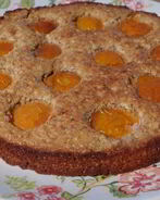 Миндальная коврижка с абрикосами