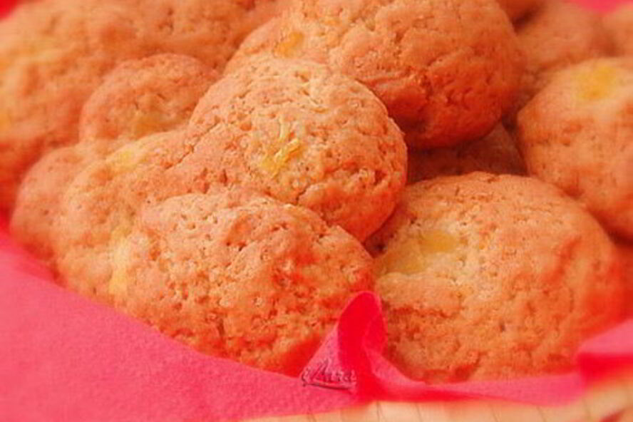 Рецепт прянички с ананасом и орехами