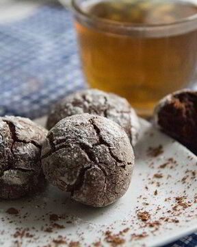 Шоколадные пряники с трещинками