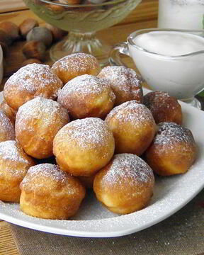 Пышки на кефире, жаренные на сковороде