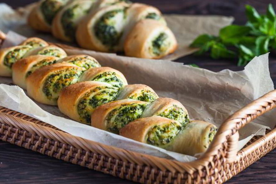 Рецепт рулетики с кабачками и шпинатом